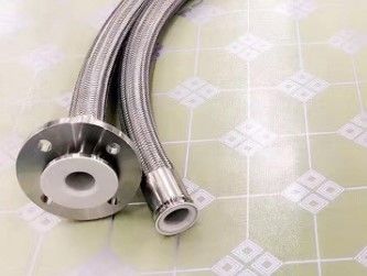 EN16 PTFE Lined Pipe Fittings Pipe Swivel Flange With Toothed Hose Shank