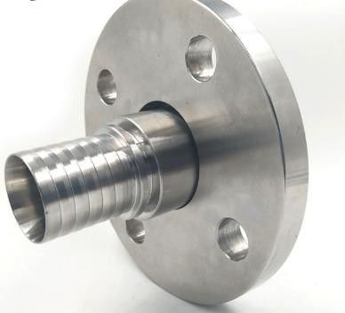 Swivel flange with toothed hose shank for connecting with another hose closely